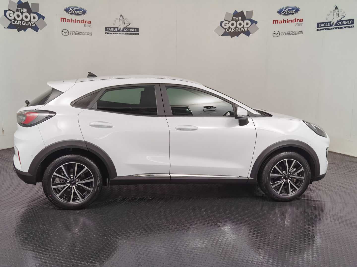 FORD PUMA 1.0T ECOBOOST TITANIUM A/T image 10
