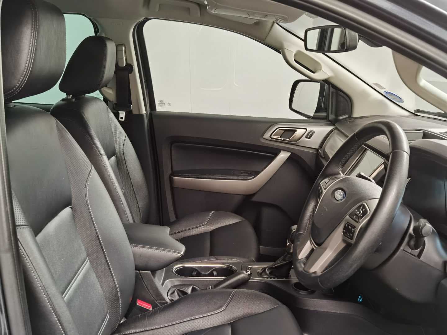 FORD EVEREST 2.0D XLT A/T image 14