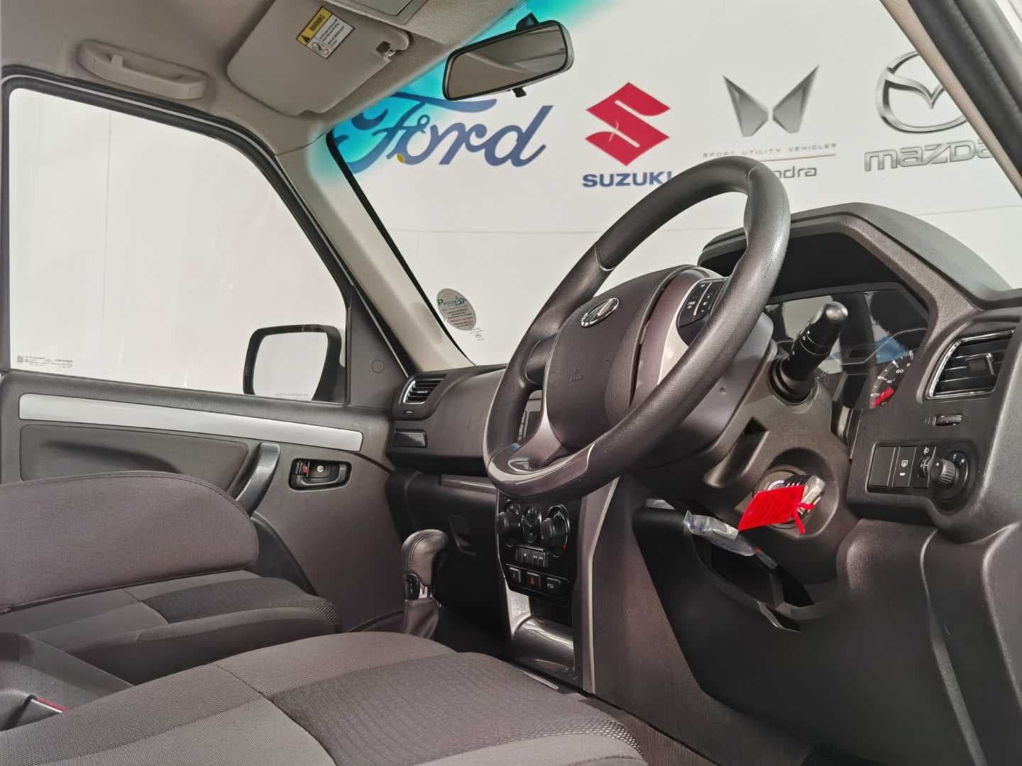 MAHINDRA PIK UP 2.2 mHAWK S6 4X4 P/U D/C image 12