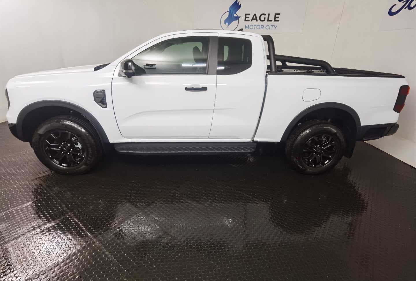 FORD RANGER 2.3 SPORT A/T SUPER CAB P/U image 10