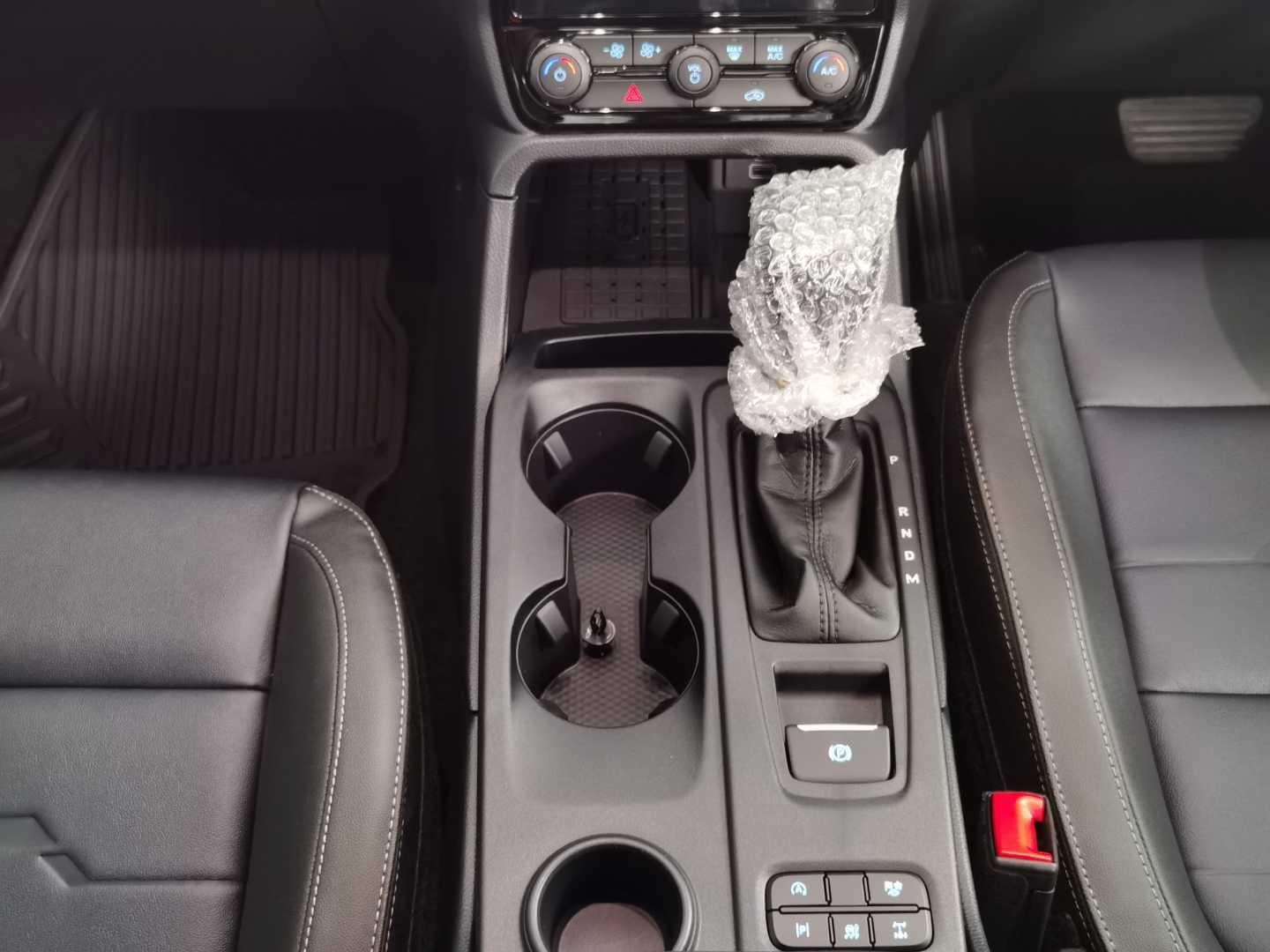FORD RANGER 2.3 SPORT A/T SUPER CAB P/U image 13