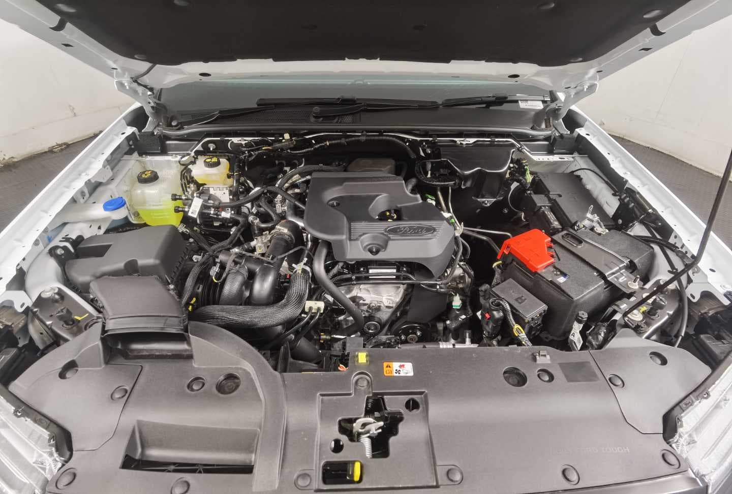FORD RANGER 2.3 SPORT A/T SUPER CAB P/U image 5