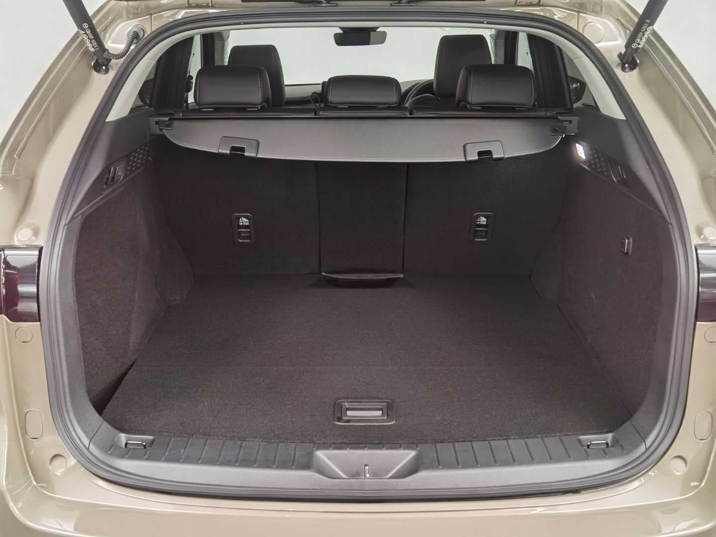 MAZDA CX-60 2.5L INDIVIDUAL AWD A/T image 7