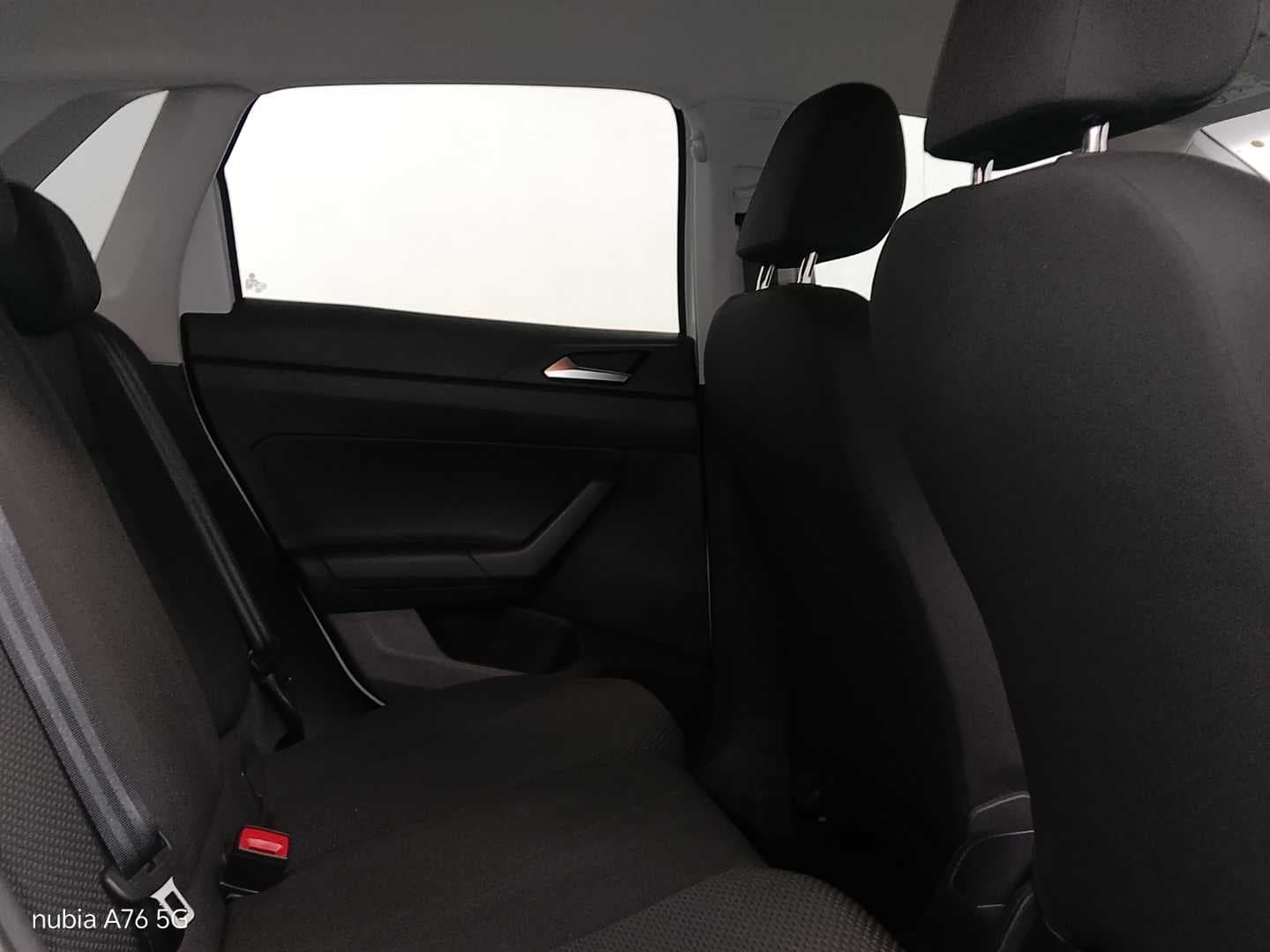 VOLKSWAGEN POLO 1.0 TSI image 19