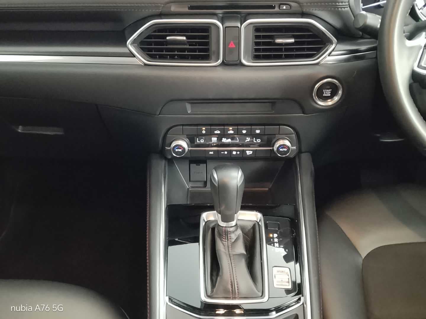 MAZDA CX-5 2.0 CARBON EDITION A/T image 11