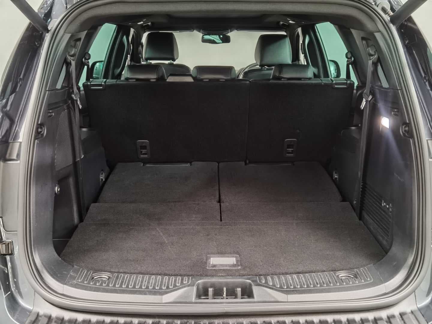 FORD EVEREST 2.0D BI-TURBO LTD 4X4 A/T image 7