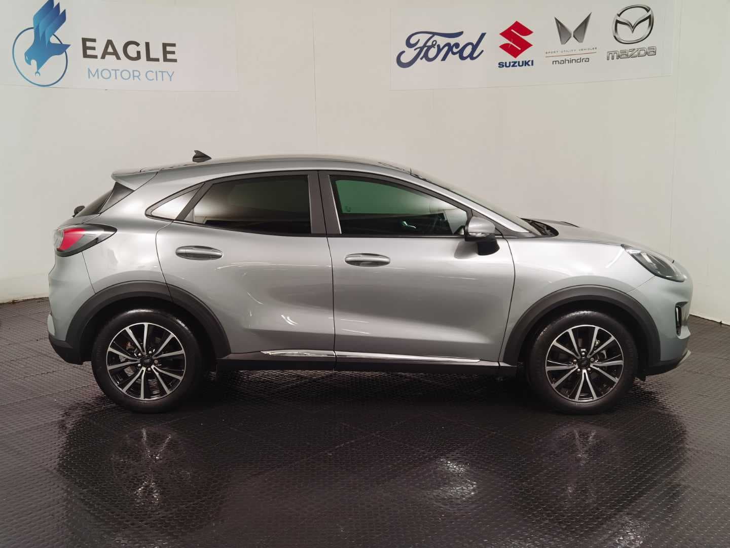 FORD PUMA 1.0T ECOBOOST TITANIUM A/T image 9